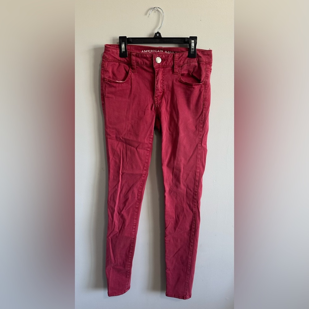 AMERICAN EAGLE JEANS